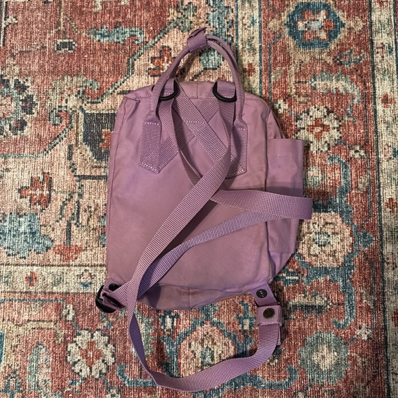 Fjallraven Kånken mini backpack flowers hand embroidered - Picture 3 of 8